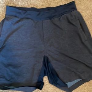 Lululemon black mens shorts